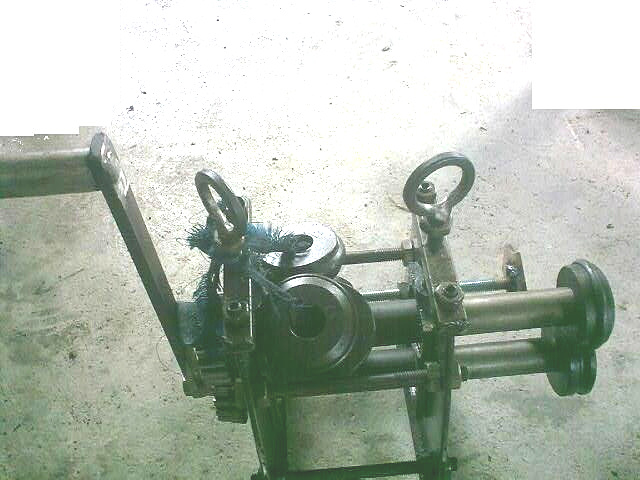 壓邊機B.jpg
